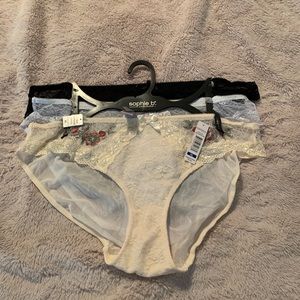 Lace bikini style panties